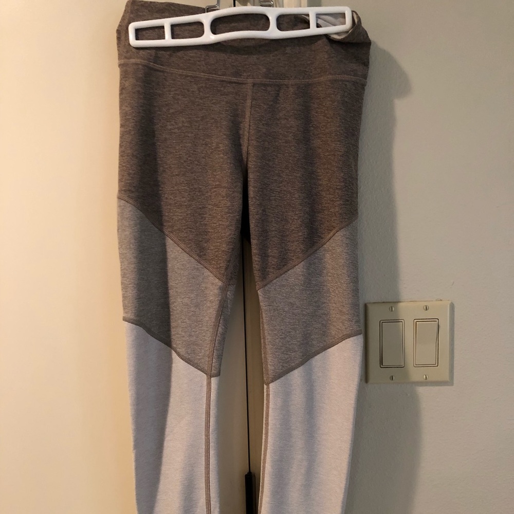 Outdoor Voices Textured Compression Leggings.